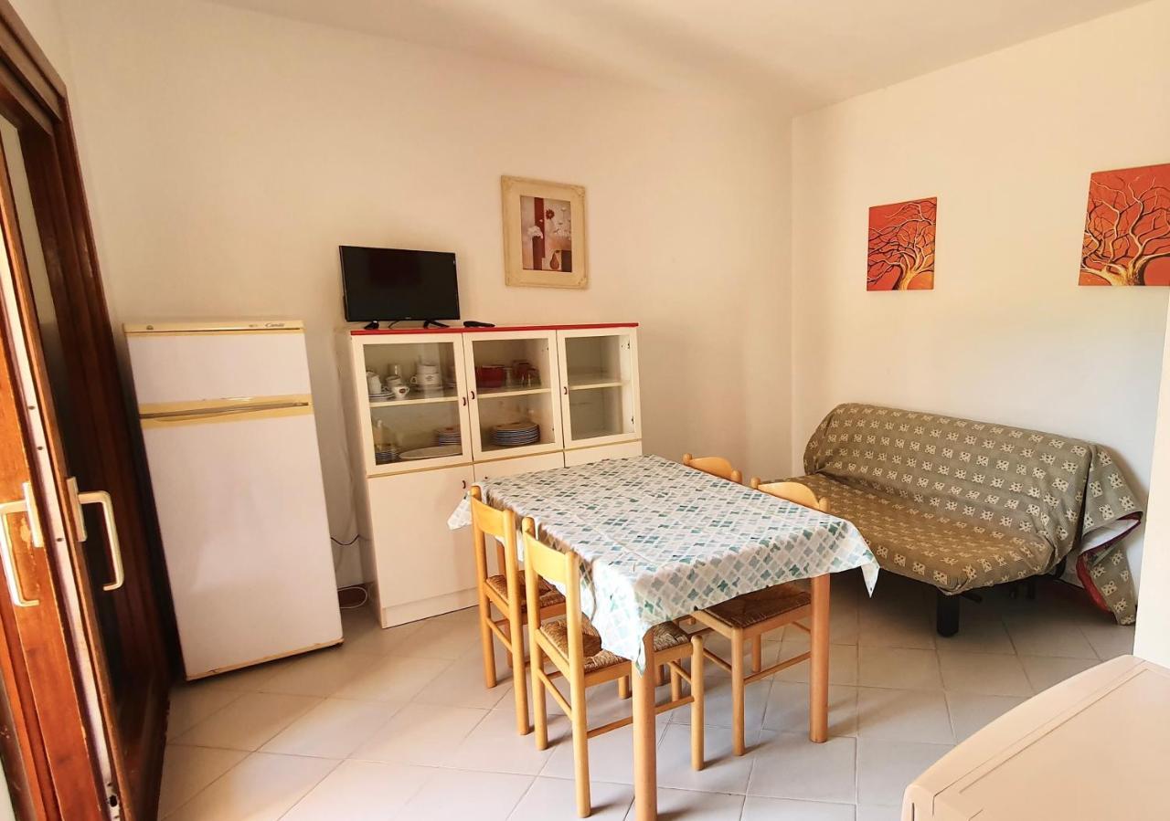Iss Travel, Le Carrube Two Bedrooms Apartments With Air Conditioning サン・テオドーロ エクステリア 写真